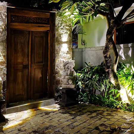 O.B Oemah Bone Homestay Sanur Exteriör bild